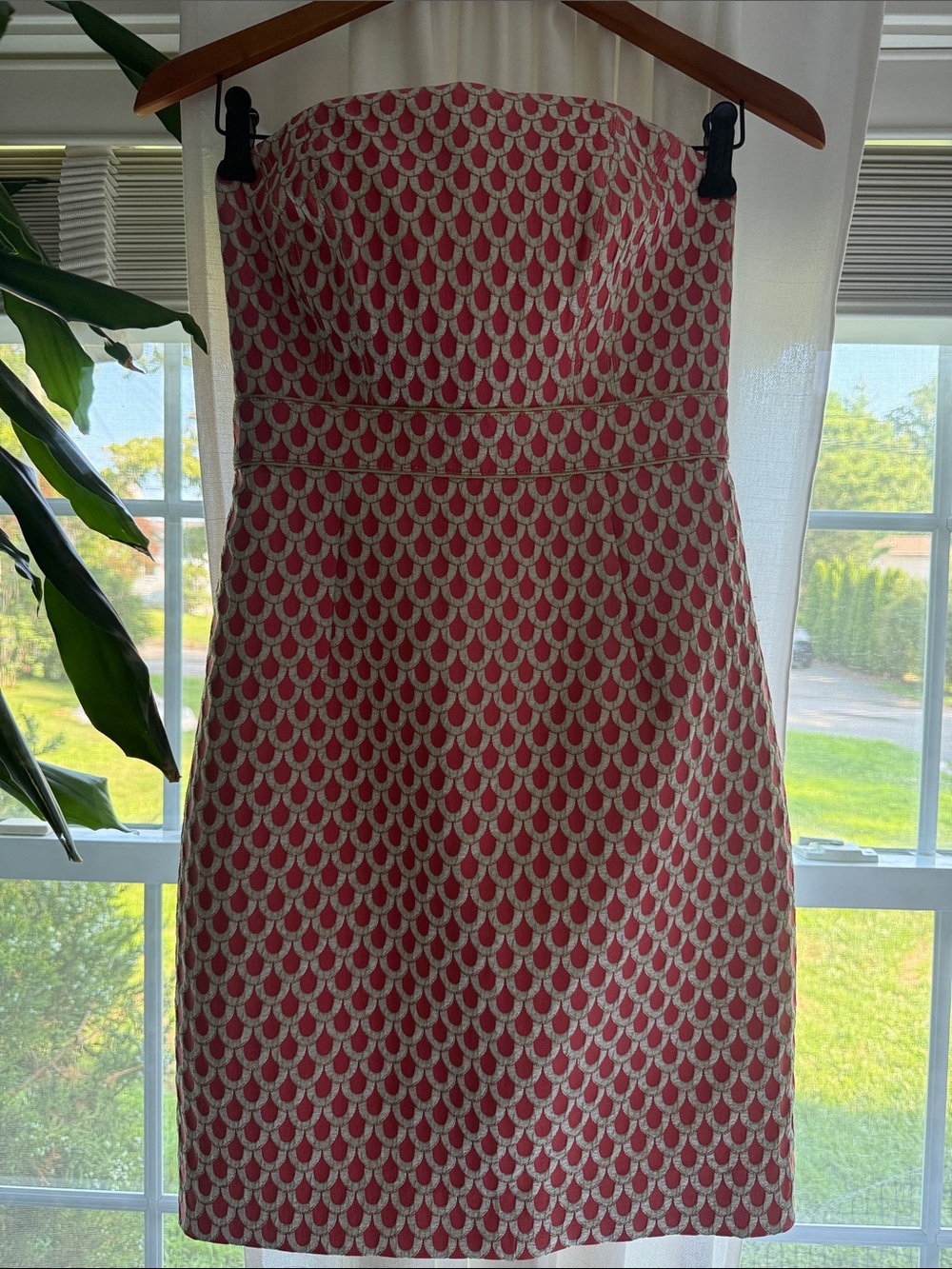 Lilly Pulitzer Strapless Pink and Cream Jacquard Scallop-Print Dress - Picture 2 of 8